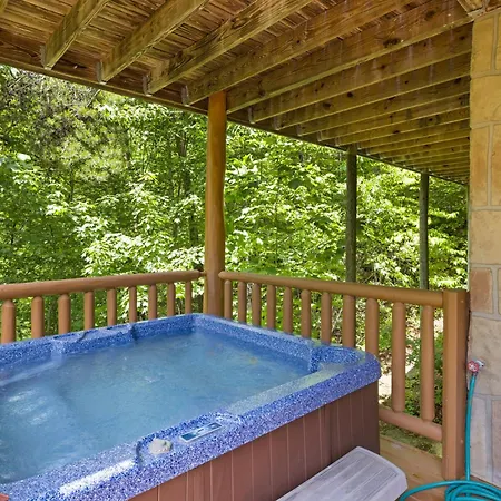 Bearadise Ridge A Rustic Cabin In The Heart Of Wears Valley Just 4 Miles From The Gsmnp Entrance Sevierville Exterior photo