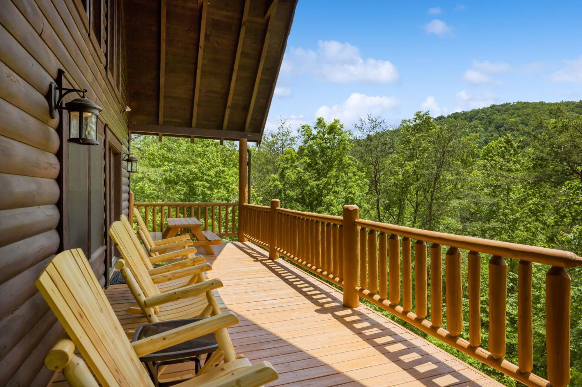 Bearadise Ridge A Rustic In The Heart Of Wears Valley Just 4 Miles From The Gsmnp Entrance Sevierville